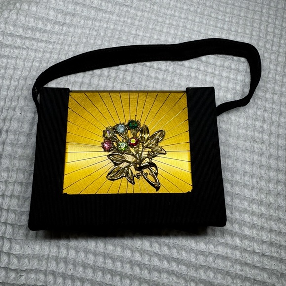 Vintage 1950s Gold Tone Makeup Compact Purse Rhinestone Wristlet